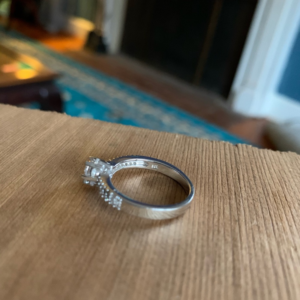 Sterling silver ring - Picture 2 of 4